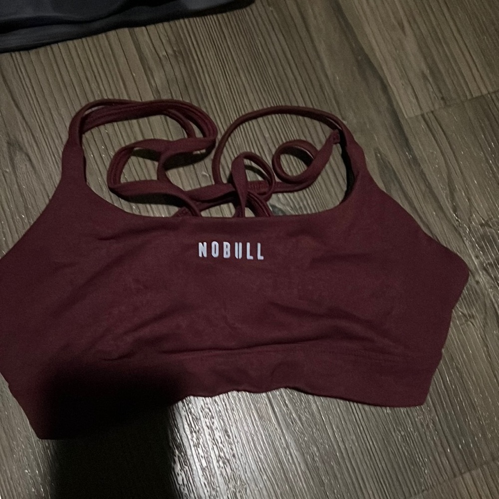 NOBULL medium sports bra